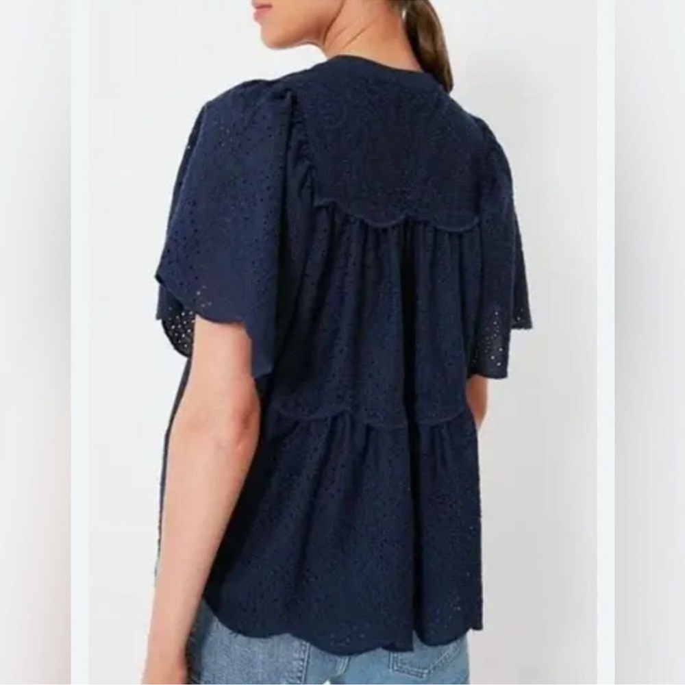 Tuckernuck navy blue Pomander Place Emi Eyelet Lace Top sz S